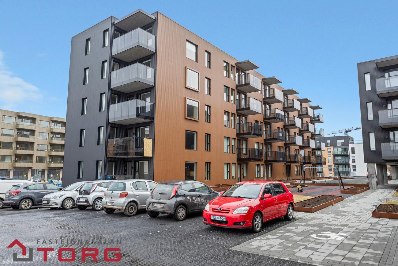 Áshamar 42 - 0506, 221 Hafnarfjörður