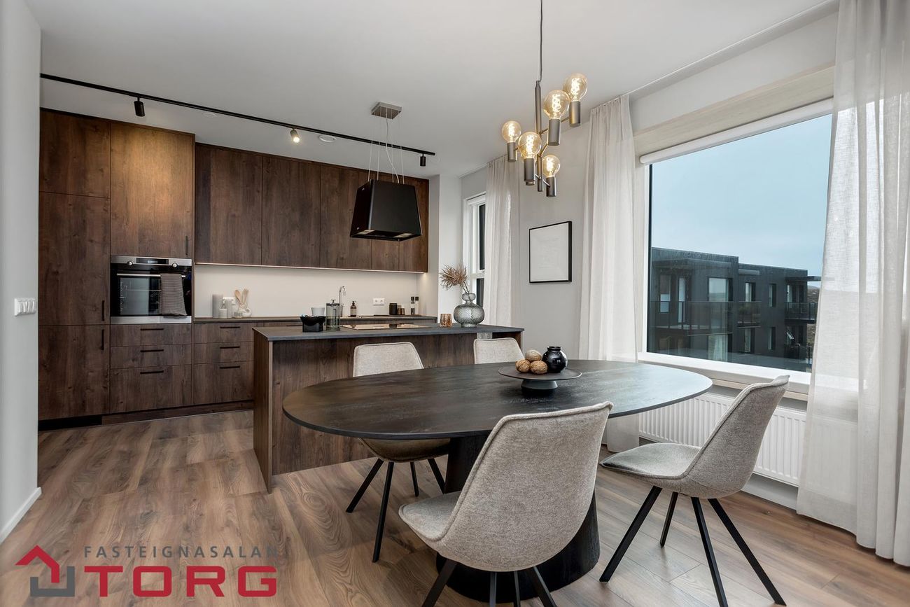 Áshamar 42 - 0506, 221 Hafnarfjörður