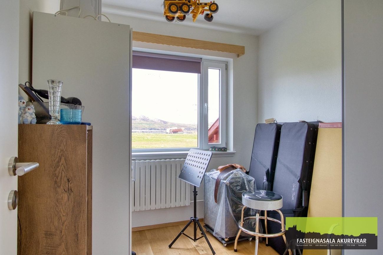 Ólafsvegur 28 - 0103, 625 Fjalla