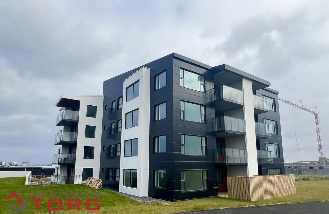 Asparlaut 24, 230 Reykjanesbær