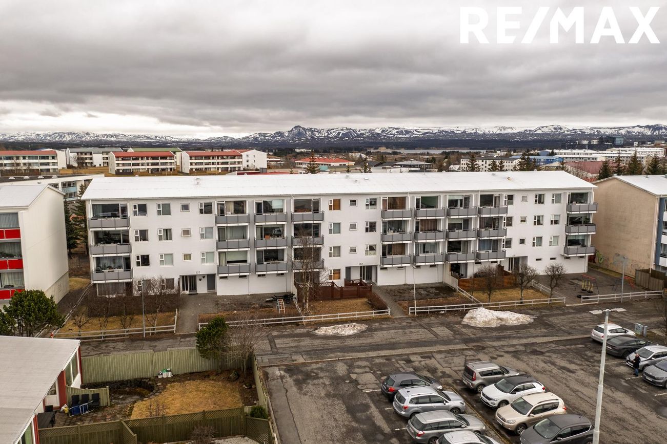 Vesturberg 122, 111 Reykjavík