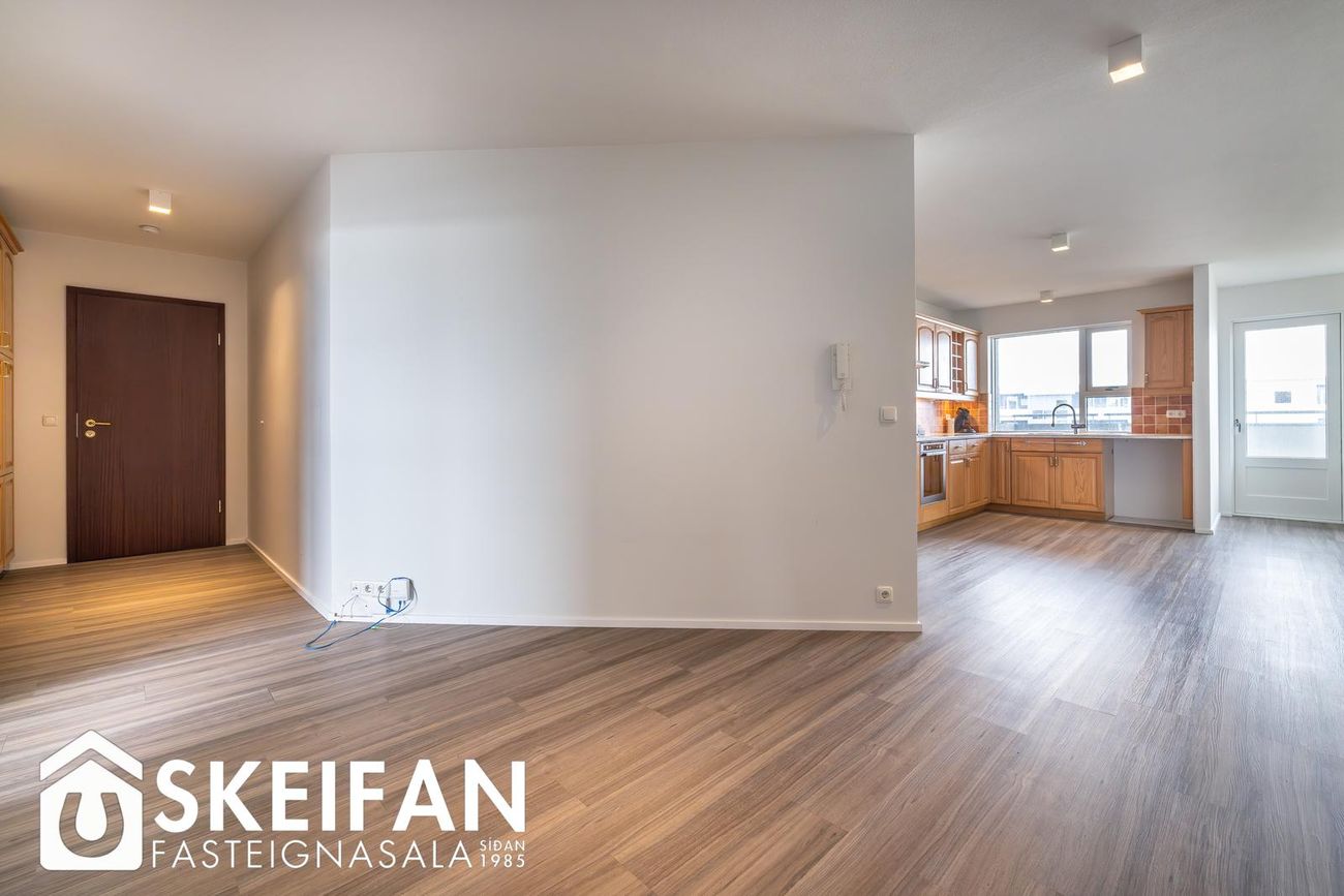 Barðastaðir 21 - 0203, 112 Reykjavík