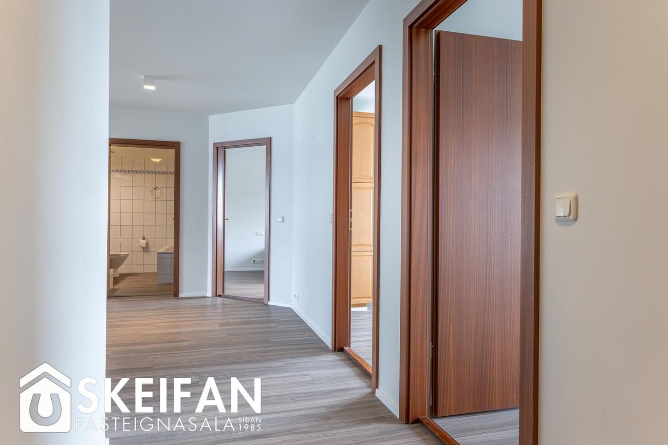 Barðastaðir 21 - 0203, 112 Reykjavík