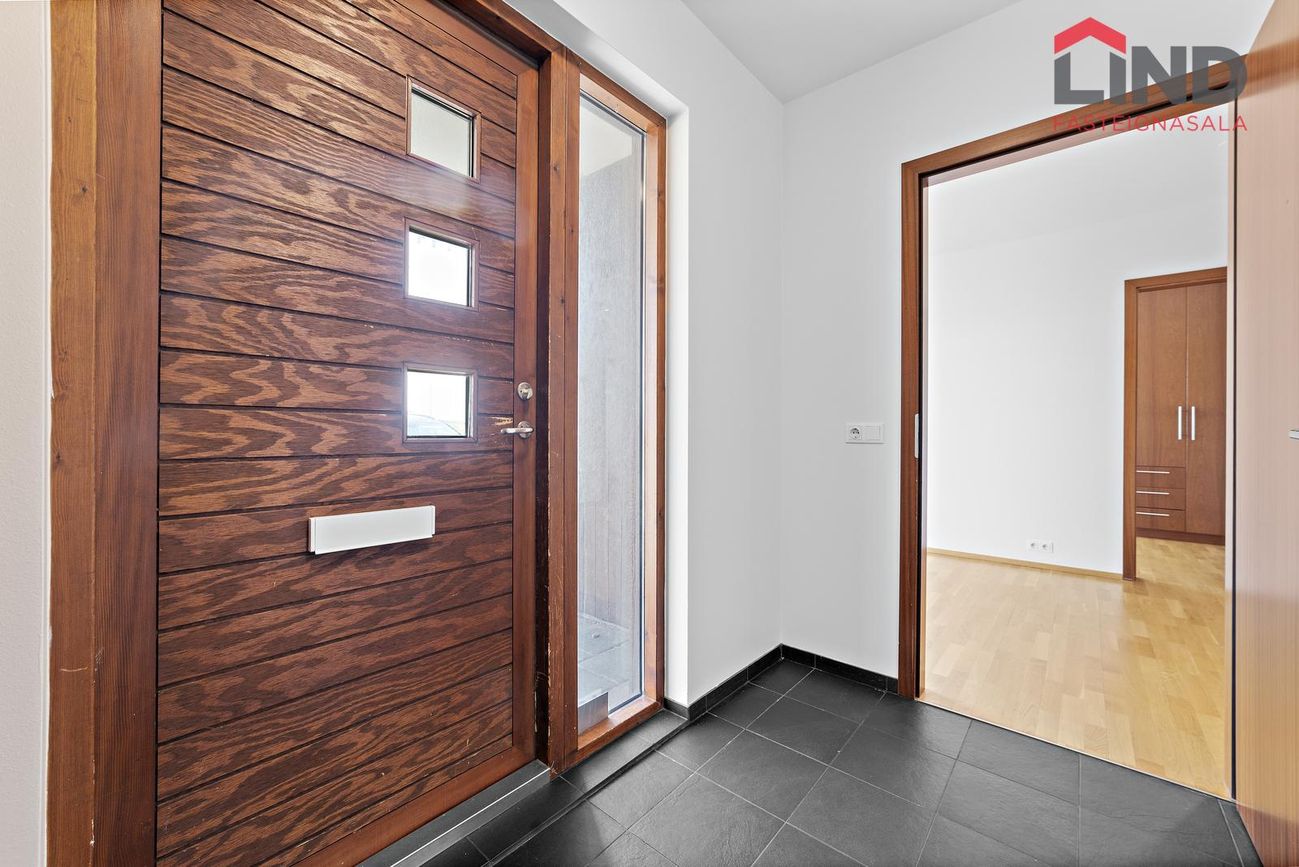 Tjarnabakki 8, 260 Reykjanesbær