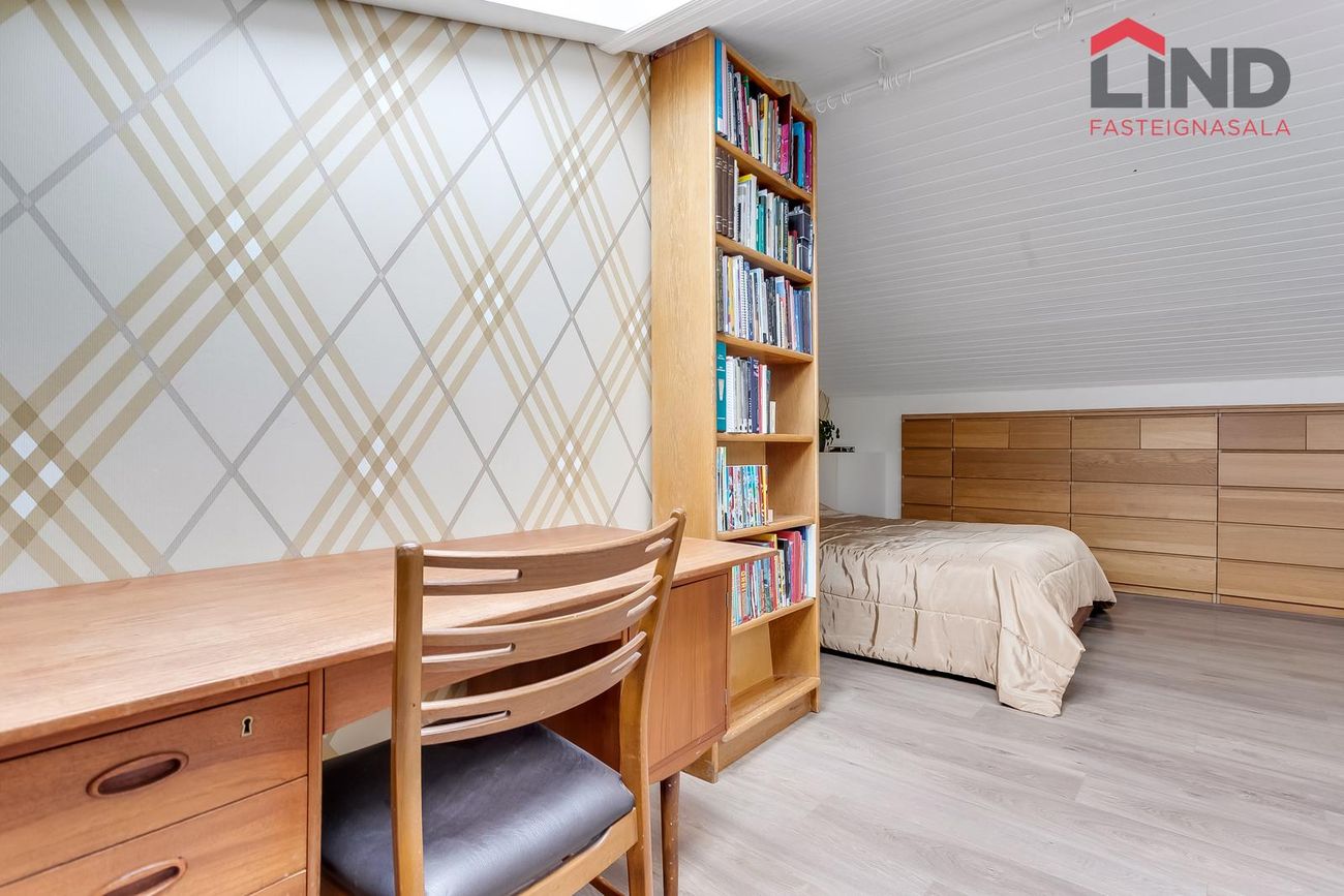 Kaplaskjólsvegur 27, 107 Reykjavík
