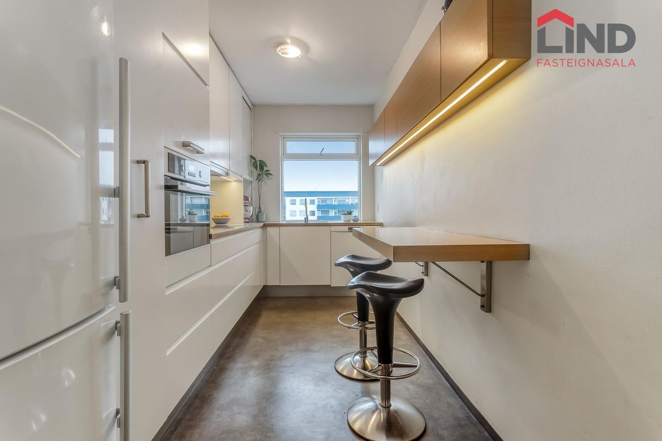 Kaplaskjólsvegur 27, 107 Reykjavík