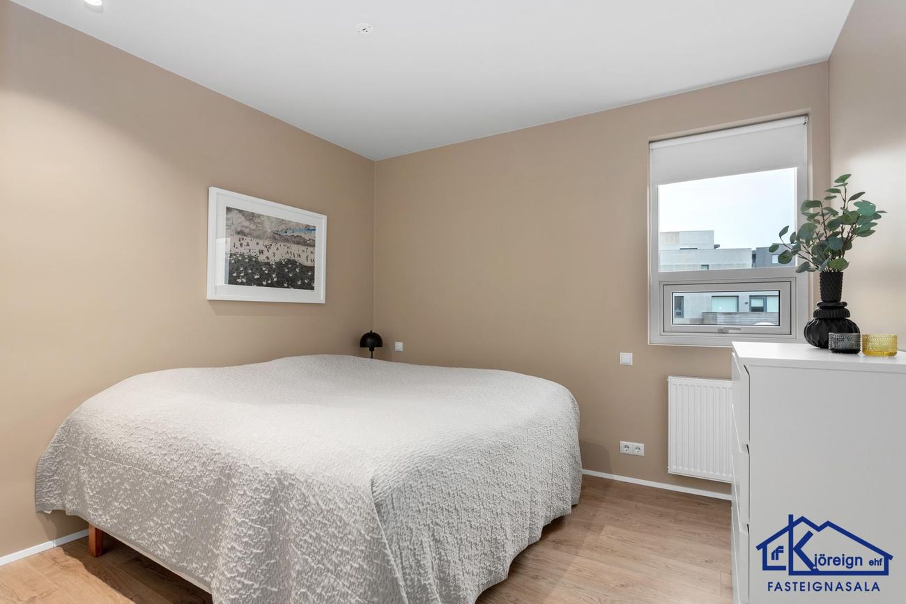 Hafnarbraut 12G, 200 Kópavogur