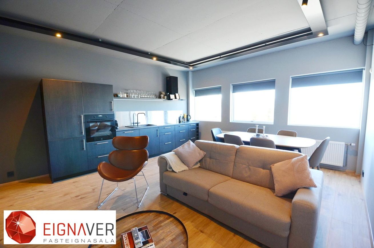 Tryggvabraut 24, 600 Akureyri