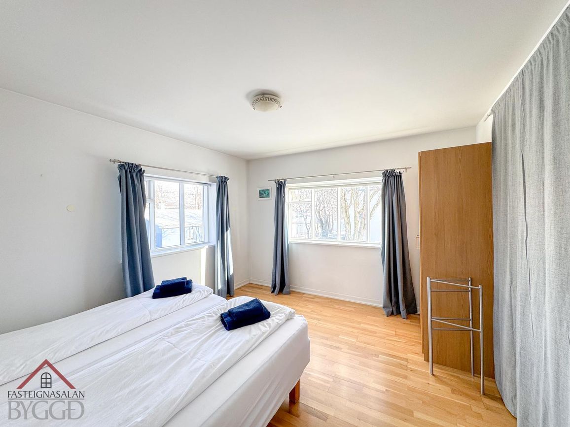 Munkaþverárstræti 33, 600 Akureyri
