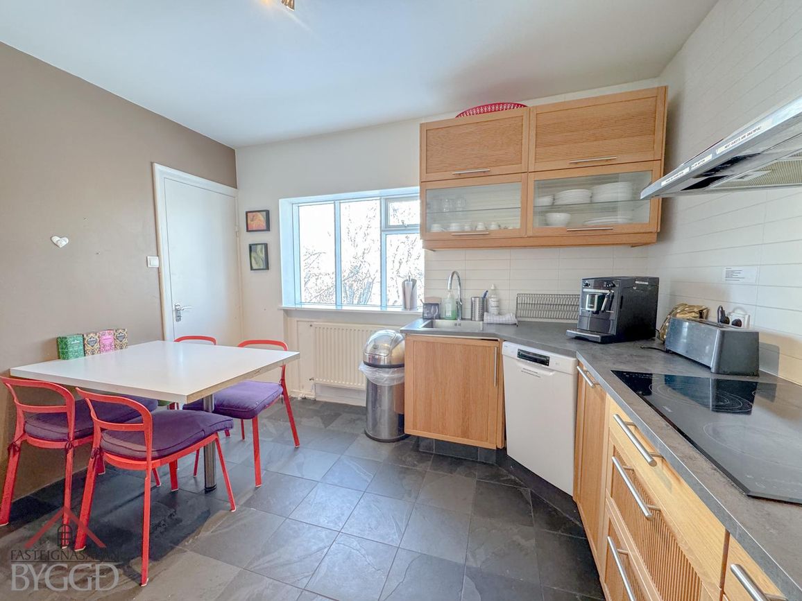 Munkaþverárstræti 33, 600 Akureyri