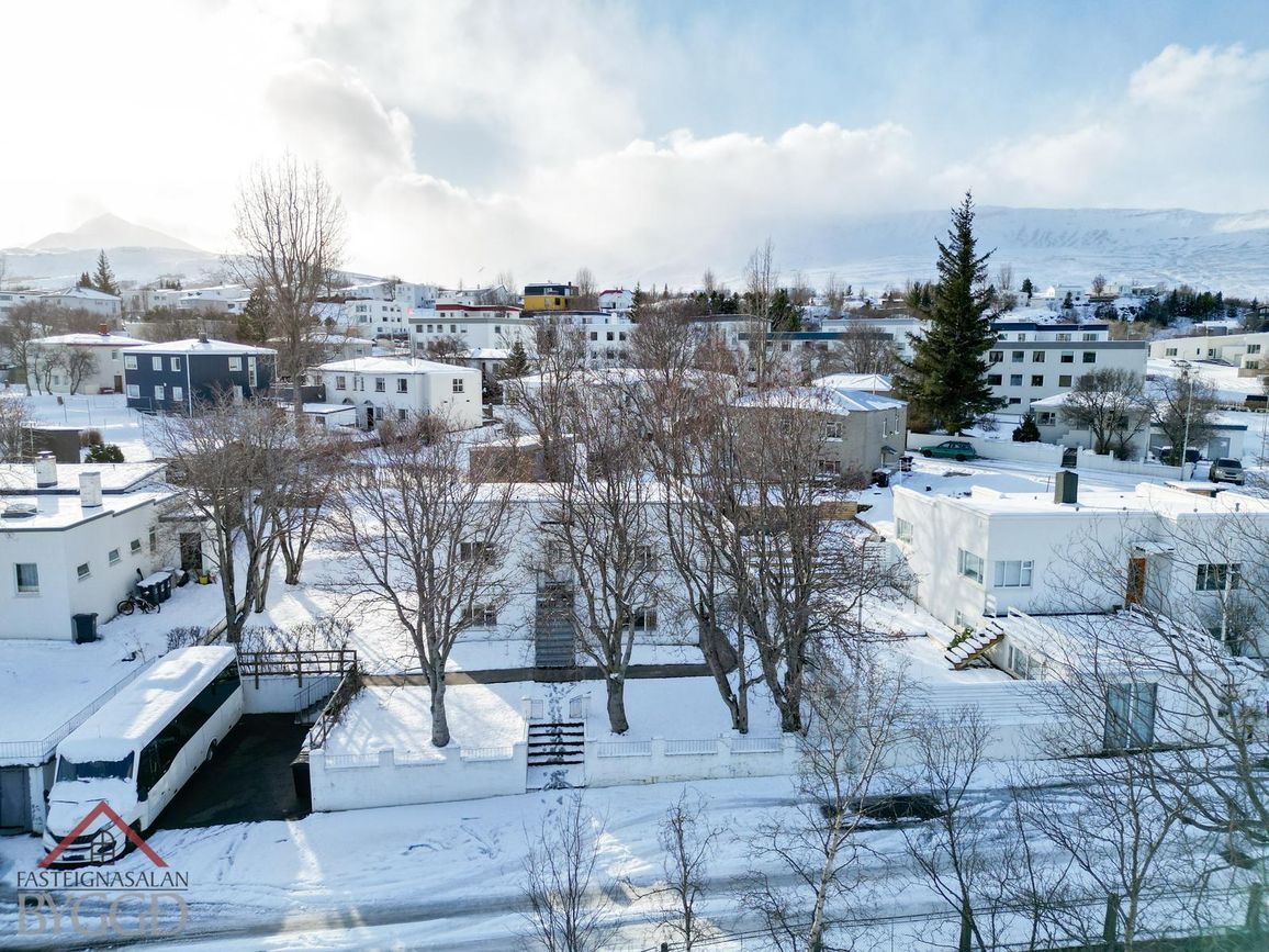 Munkaþverárstræti 33, 600 Akureyri