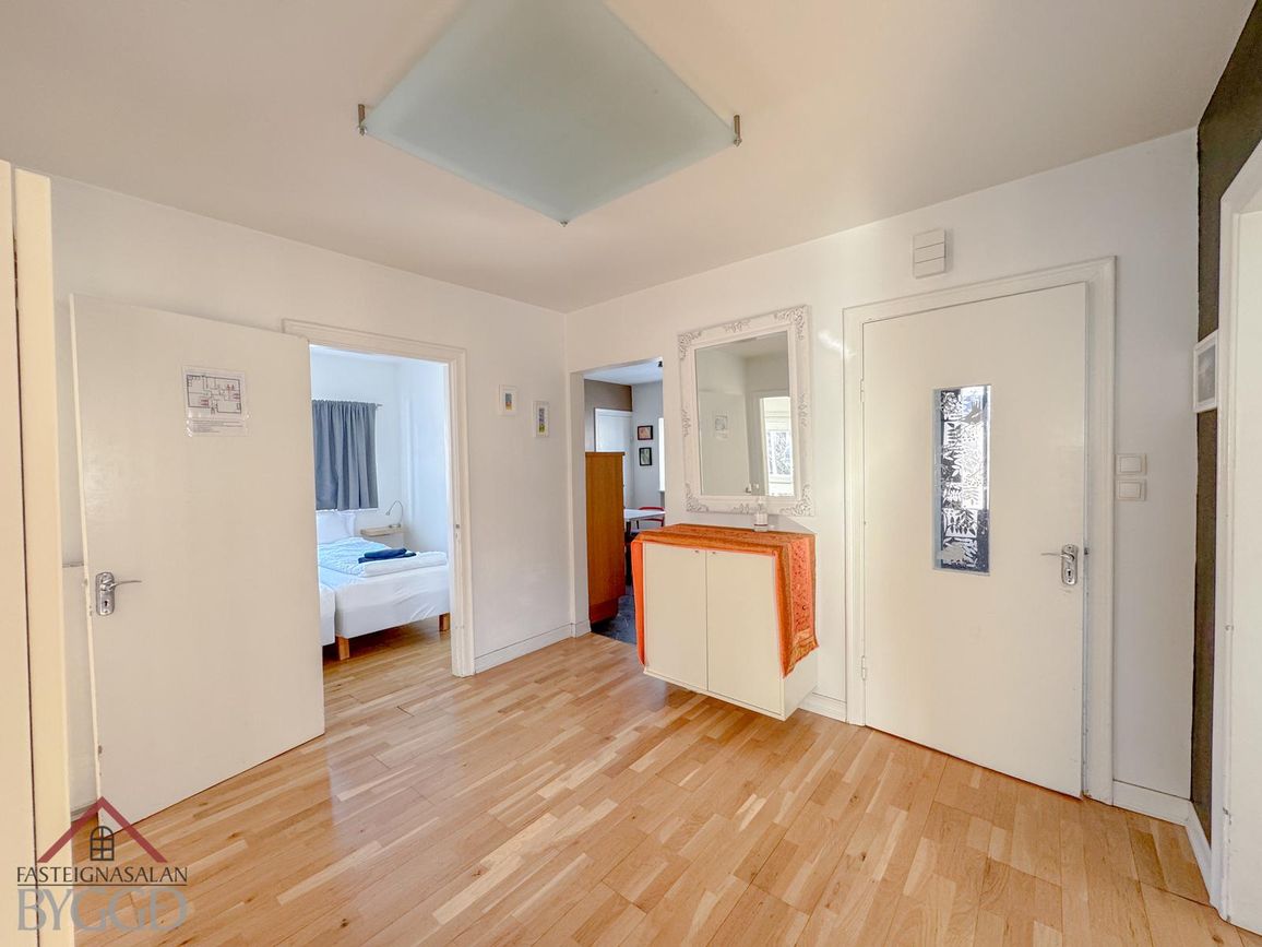 Munkaþverárstræti 33, 600 Akureyri