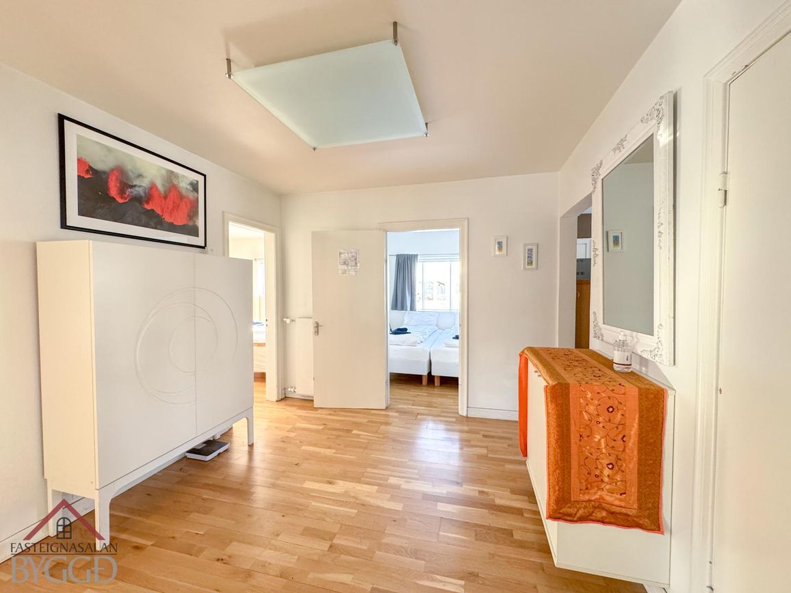 Munkaþverárstræti 33, 600 Akureyri