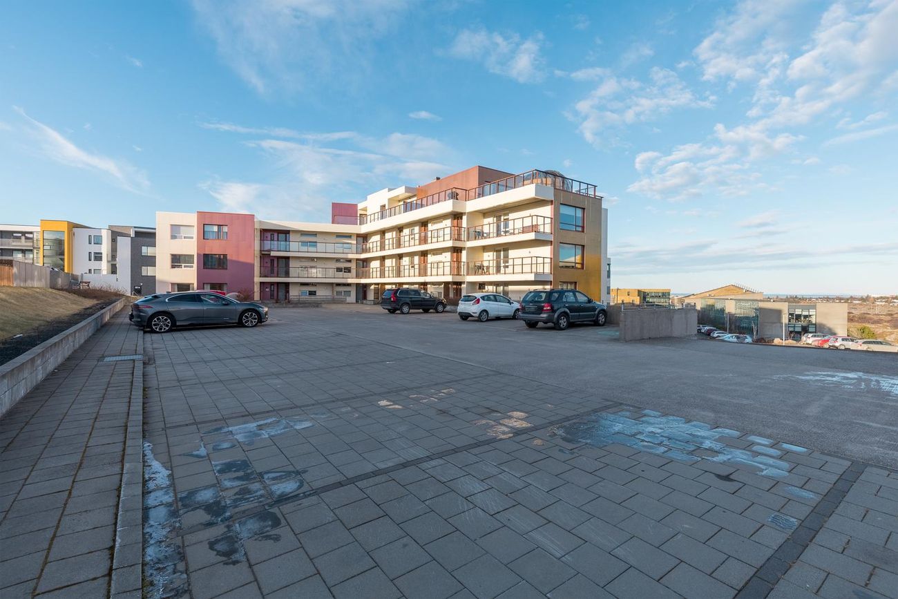 Lynggata 2, 210 Garðabær