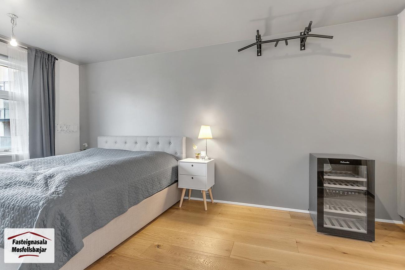 Uglugata 2, 270 Mosfellsbær
