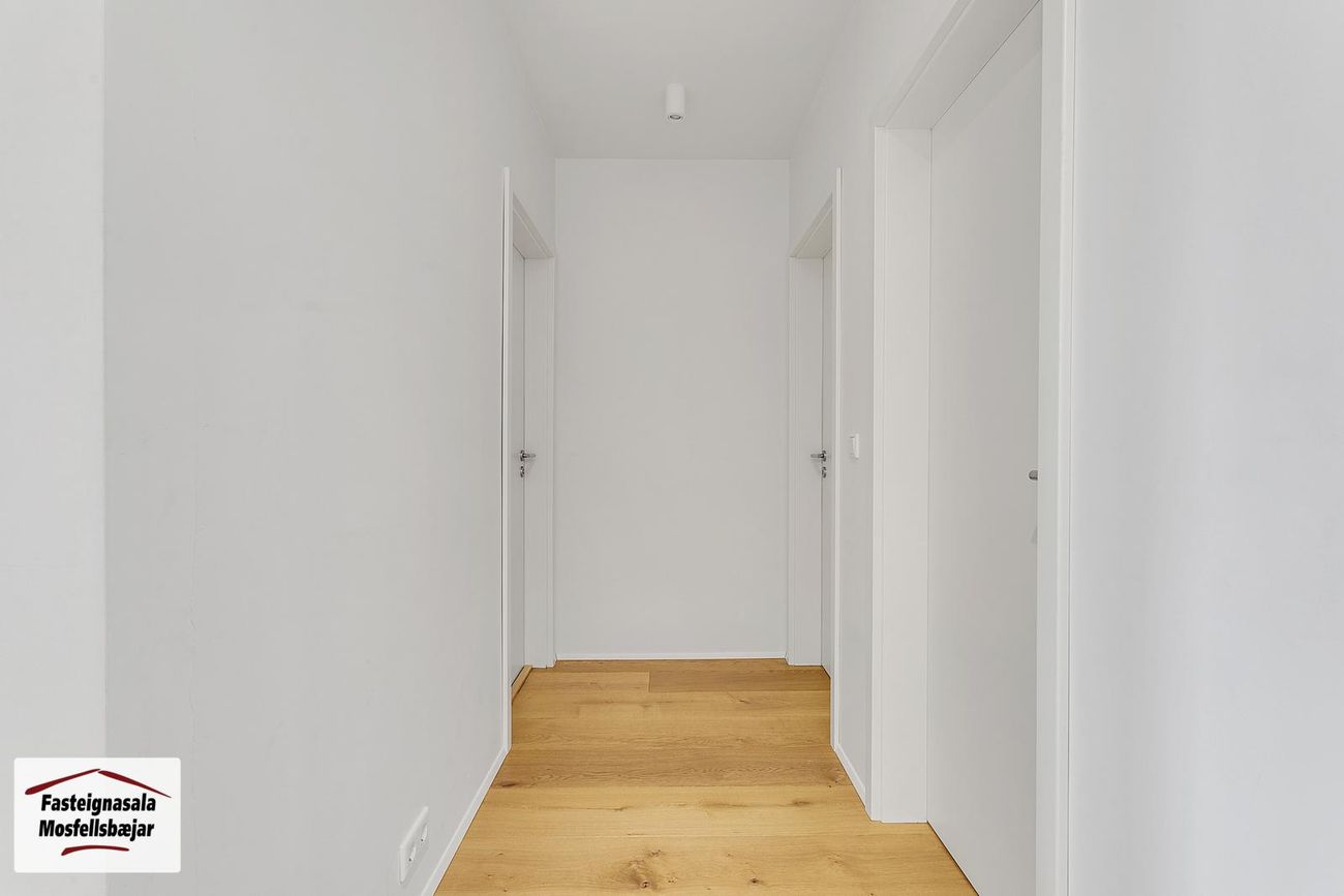 Uglugata 2, 270 Mosfellsbær