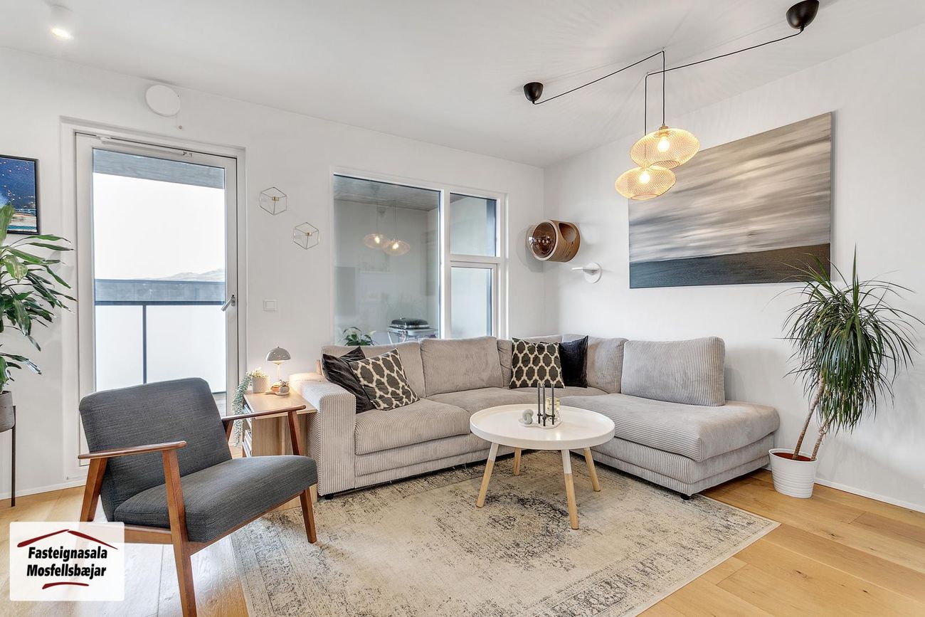 Uglugata 2, 270 Mosfellsbær