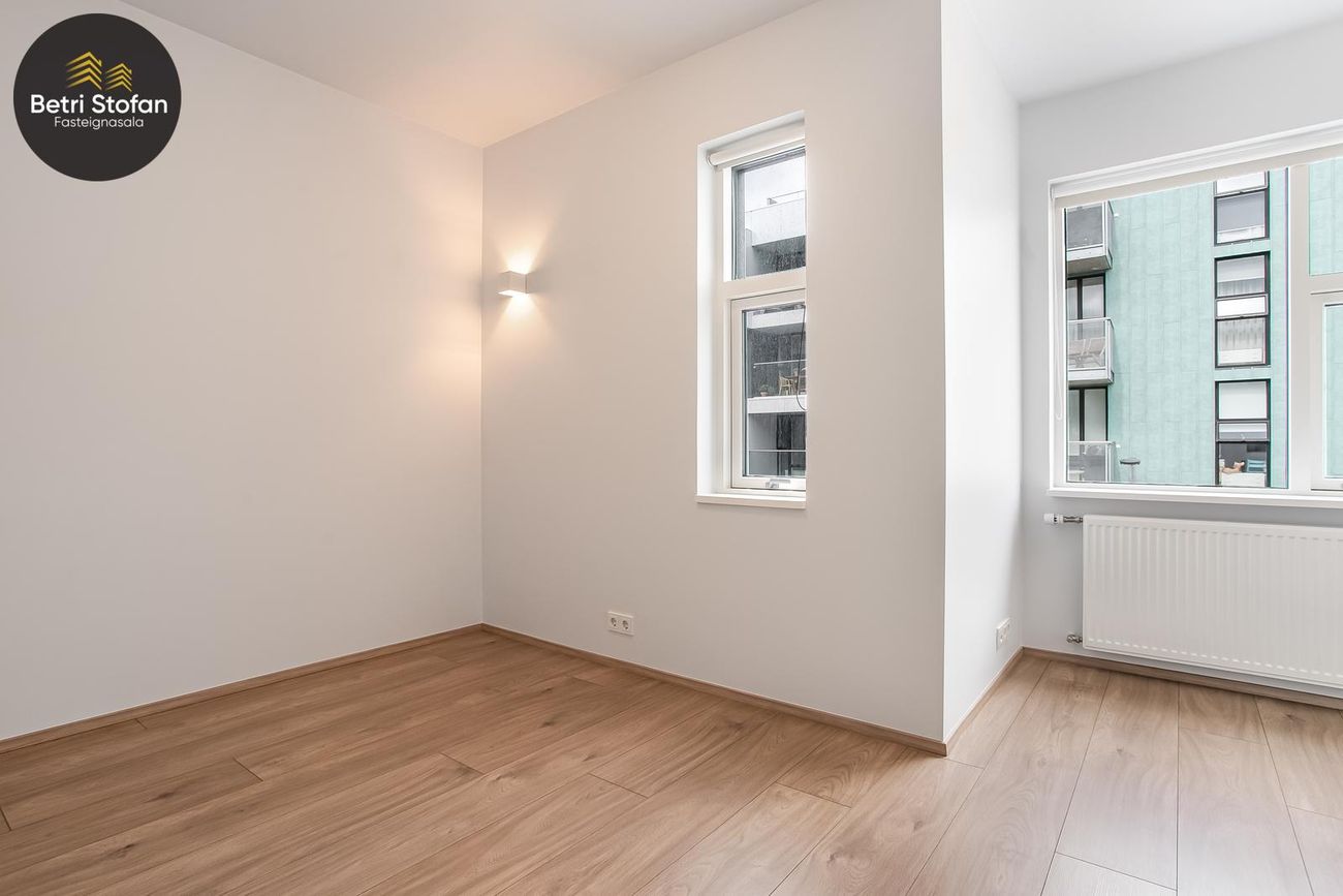 Smyrilshlíð 18, 102 Reykjavík
