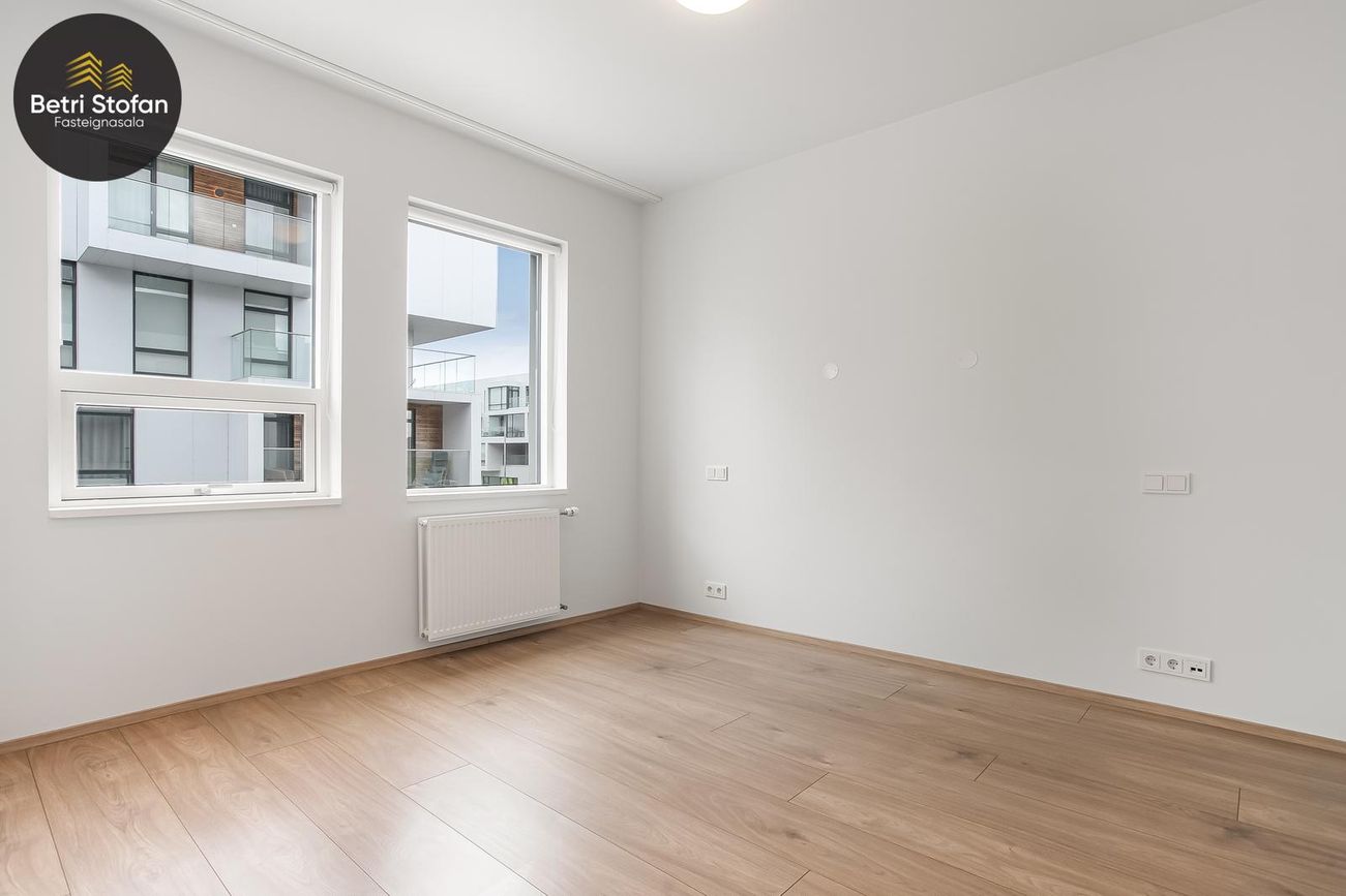 Smyrilshlíð 18, 102 Reykjavík