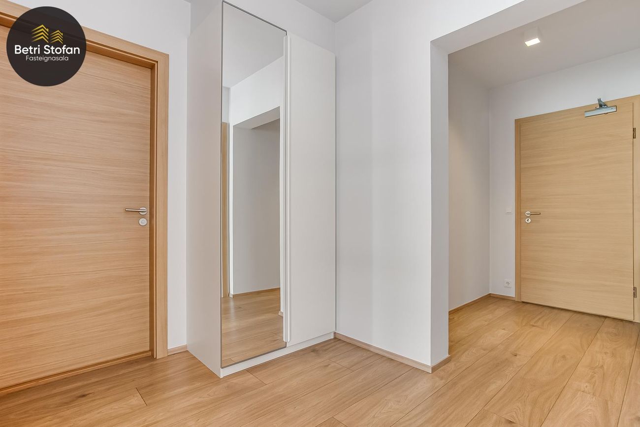 Smyrilshlíð 18, 102 Reykjavík