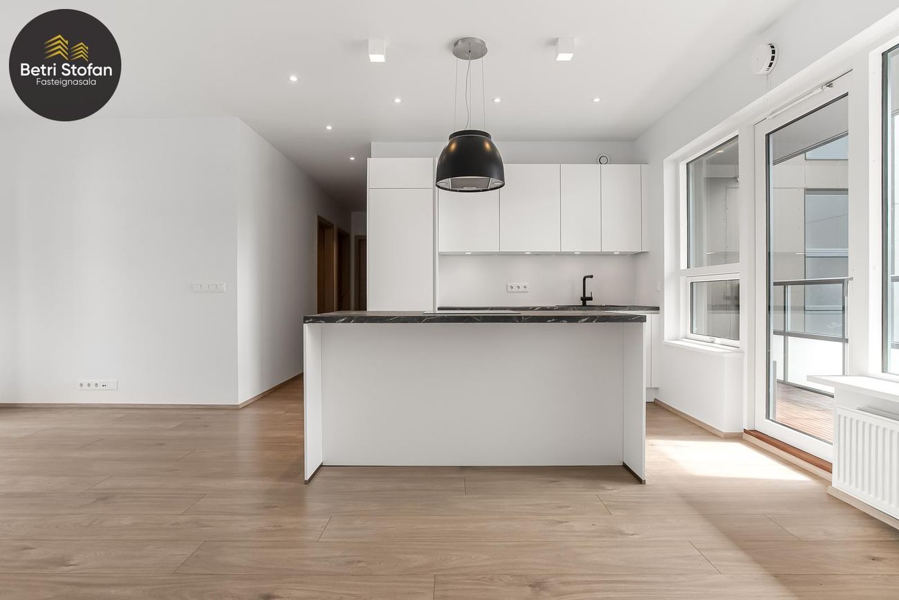 Smyrilshlíð 18, 102 Reykjavík