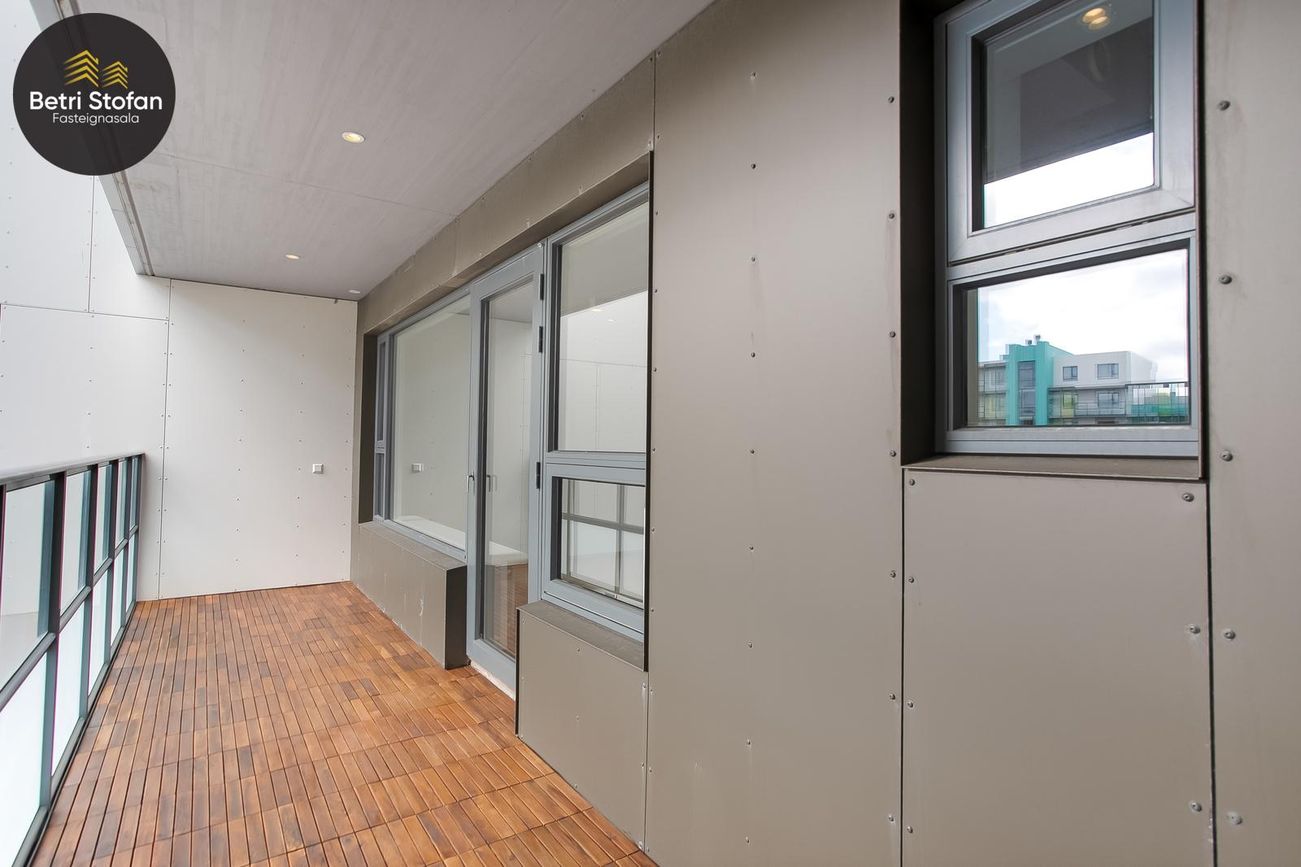 Smyrilshlíð 18, 102 Reykjavík