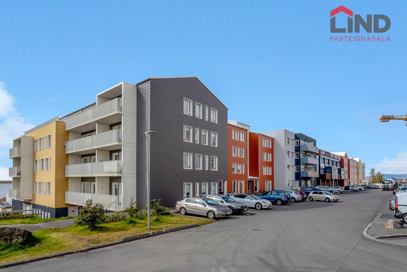 Hafnarbraut 9, 200 Kópavogur