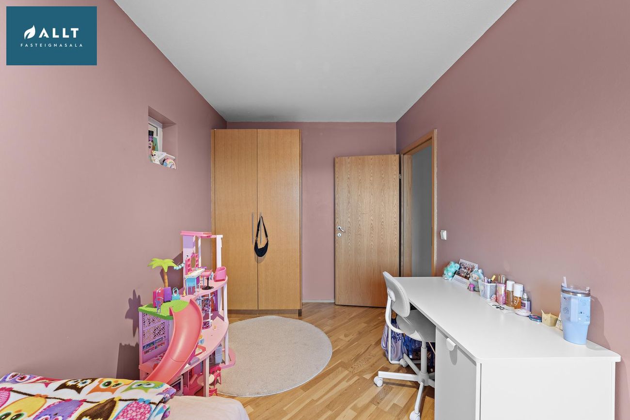 Skólabraut 7 - 0102, 260 Reykjanesbær