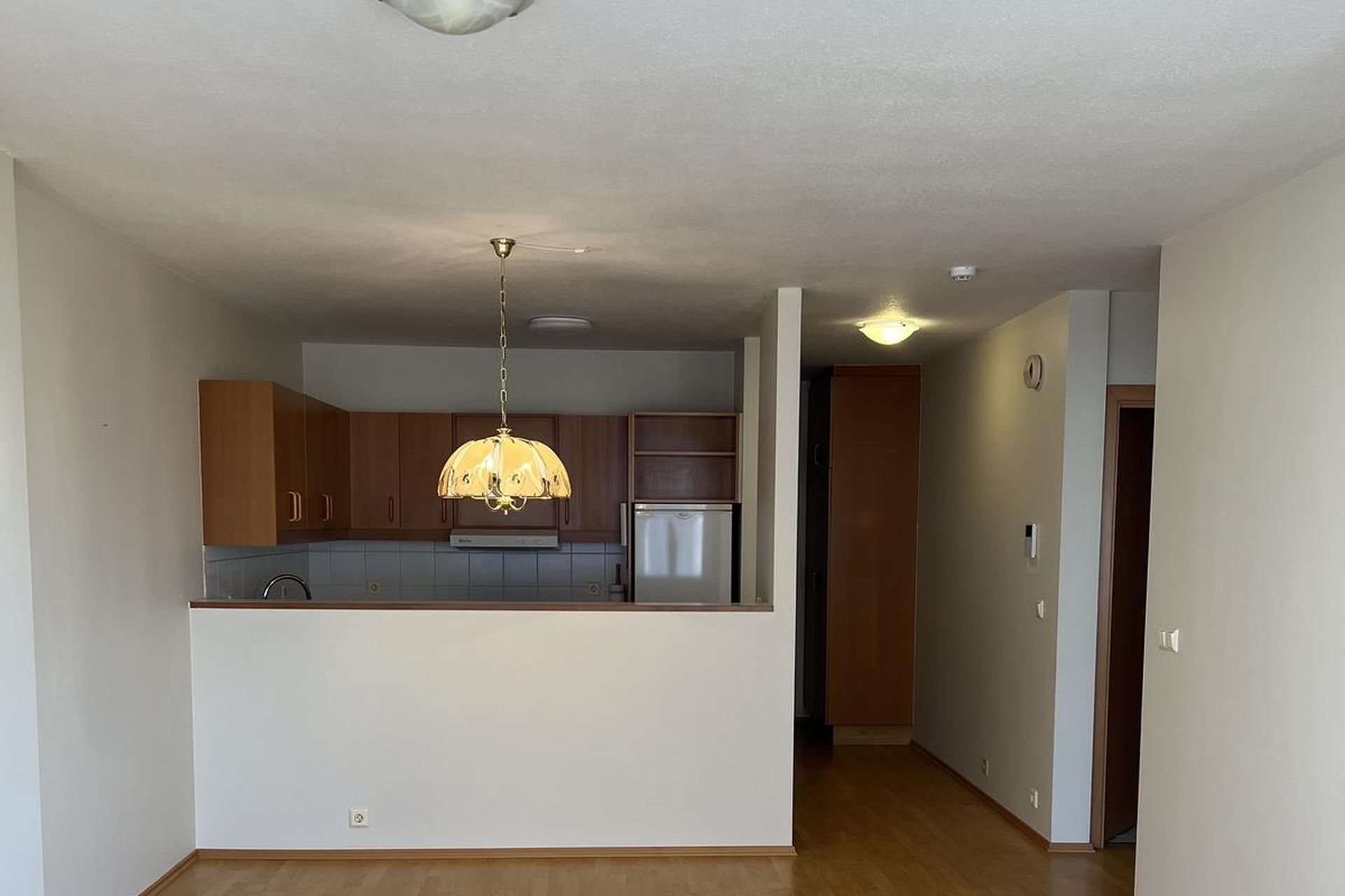 Kirkjuvegur 1, 230 Reykjanesbær