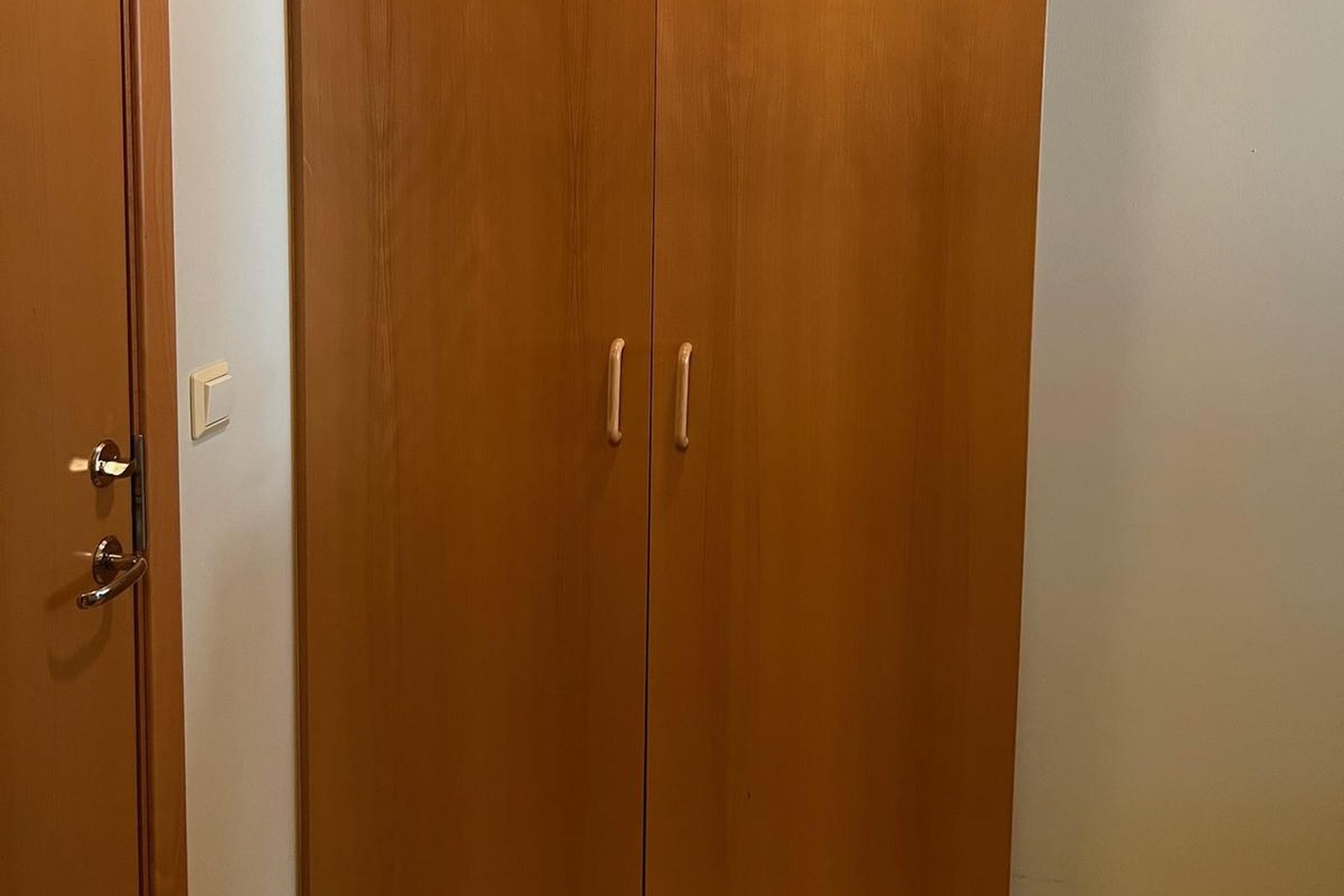 Kirkjuvegur 1, 230 Reykjanesbær