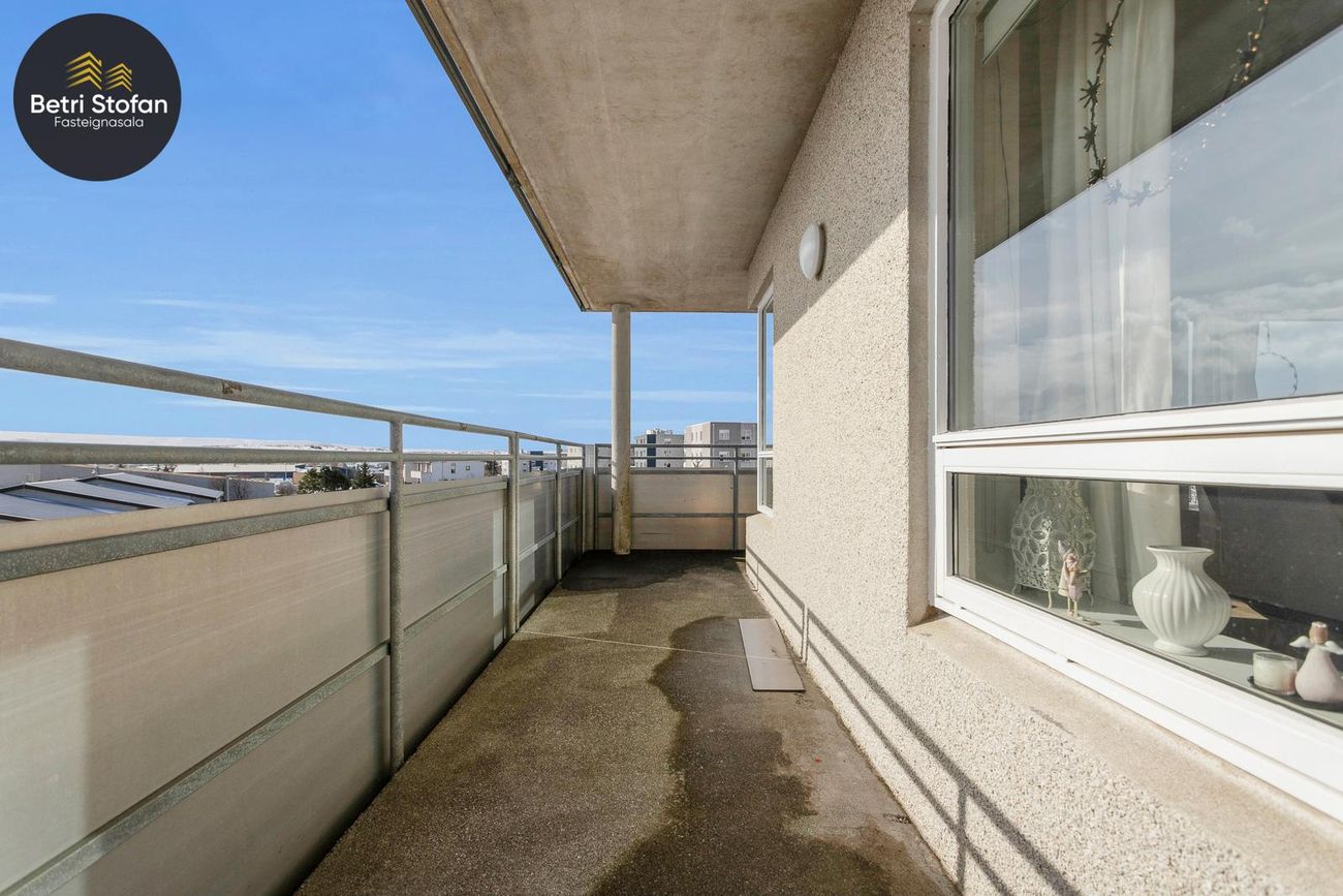 Álfkonuhvarf 49, 203 Kópavogur
