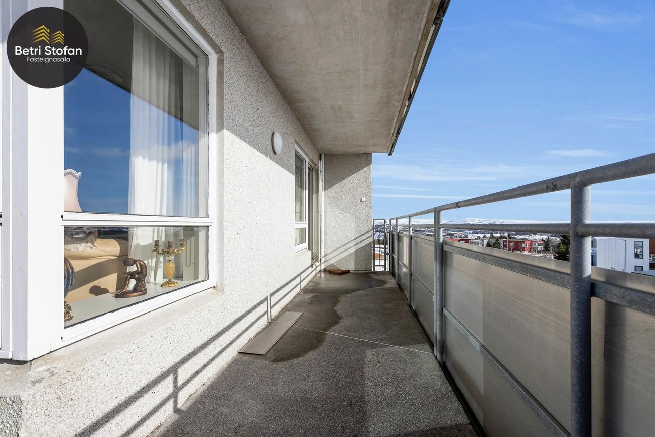 Álfkonuhvarf 49, 203 Kópavogur