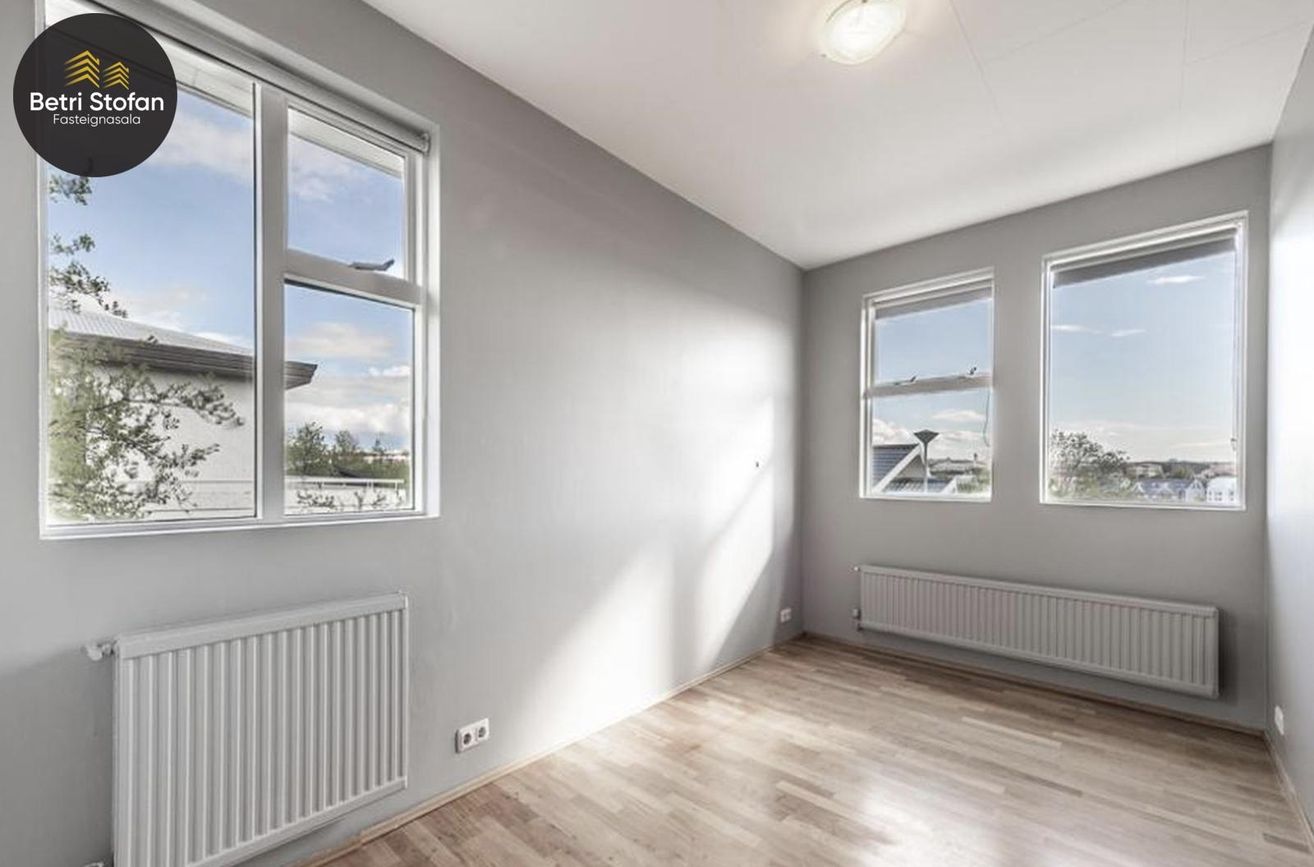 Dverghamrar 24 - 0101, 112 Reykjavík