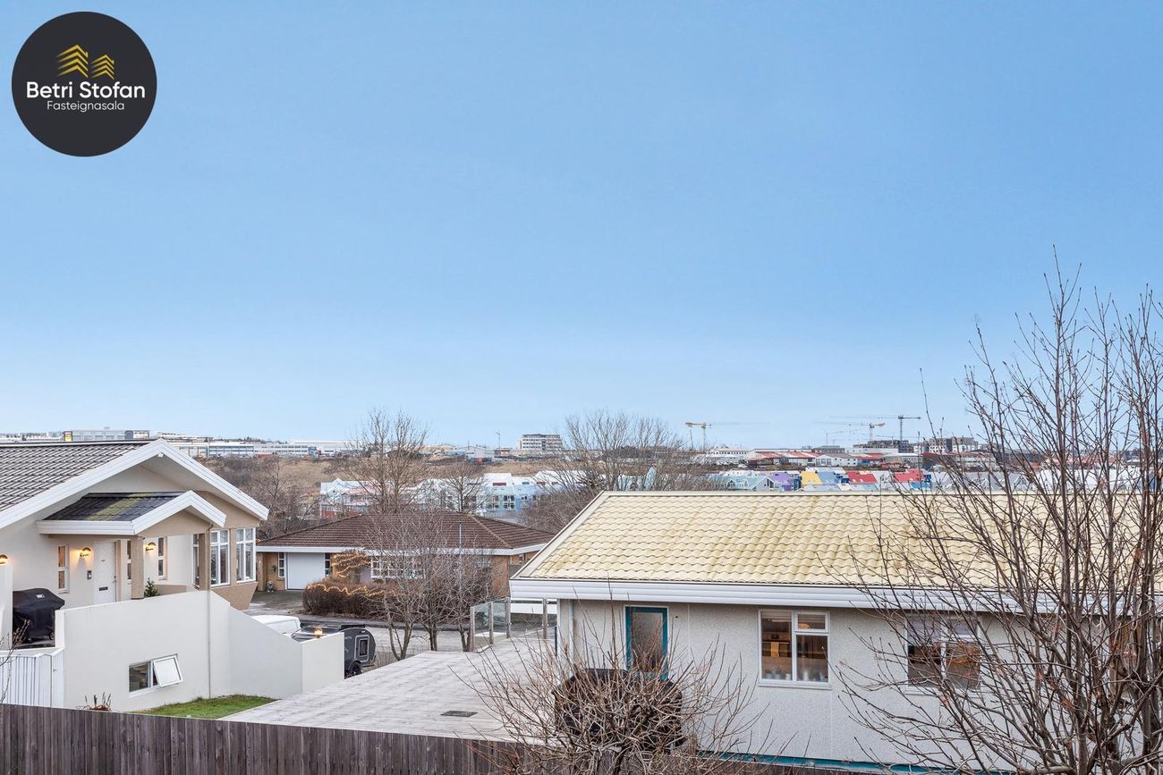 Dverghamrar 24 - 0101, 112 Reykjavík