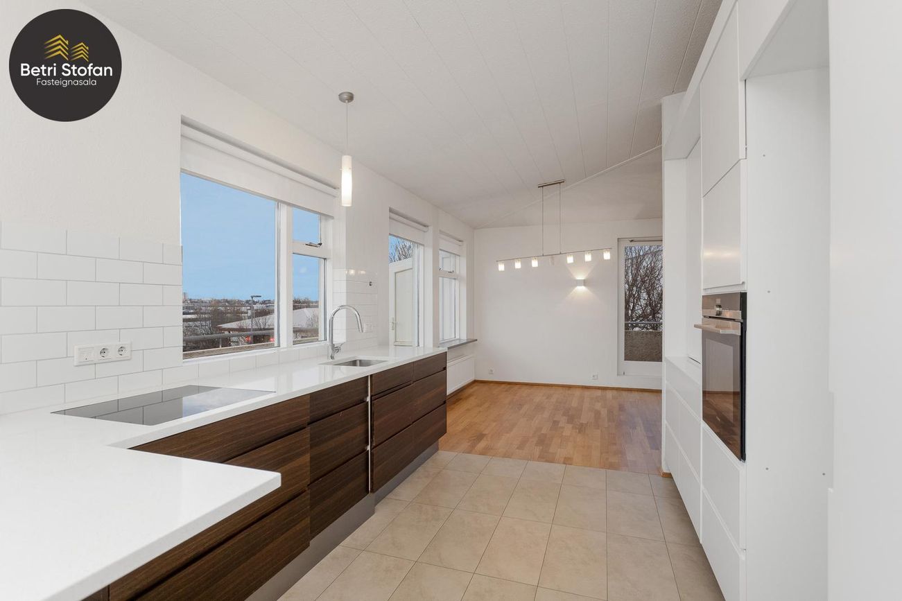 Dverghamrar 24 - 0101, 112 Reykjavík