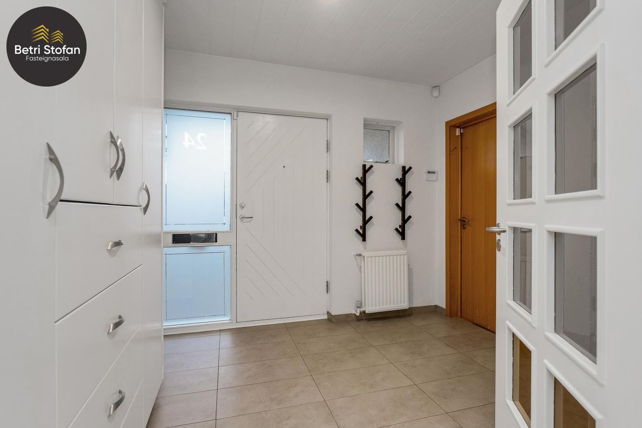 Dverghamrar 24 - 0101, 112 Reykjavík