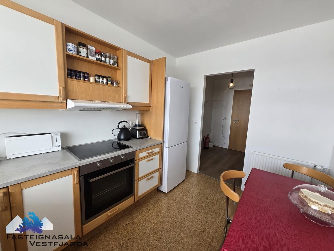 Urðarvegur 80 - 0203, 400 Ísafjarðarbær