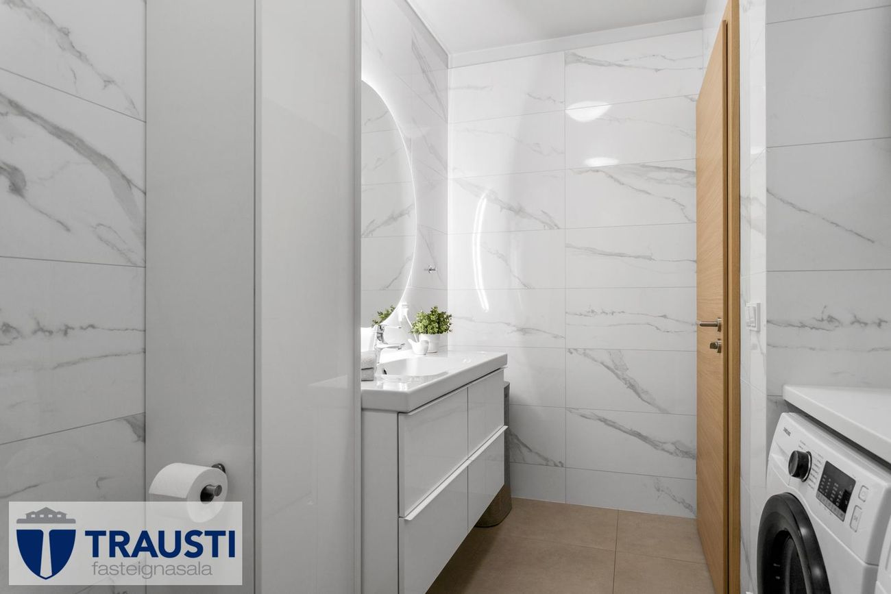 Smyrilshlíð 14, 102 Reykjavík