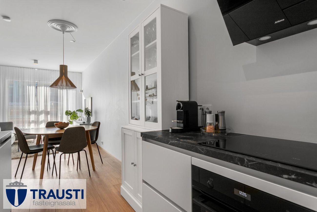 Smyrilshlíð 14, 102 Reykjavík