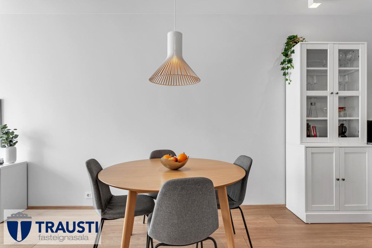 Smyrilshlíð 14, 102 Reykjavík