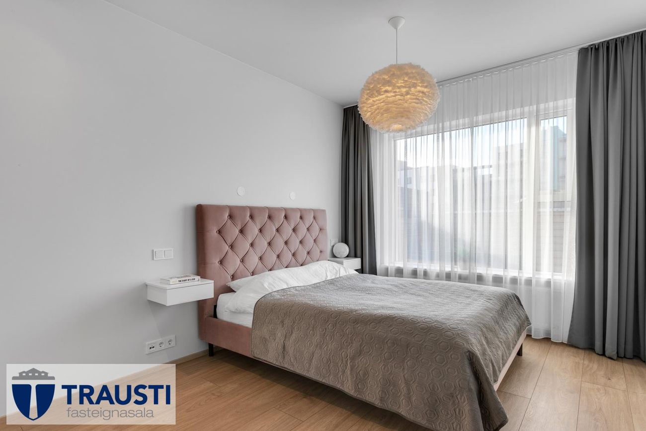 Smyrilshlíð 14, 102 Reykjavík