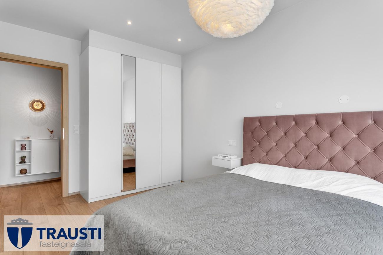 Smyrilshlíð 14, 102 Reykjavík