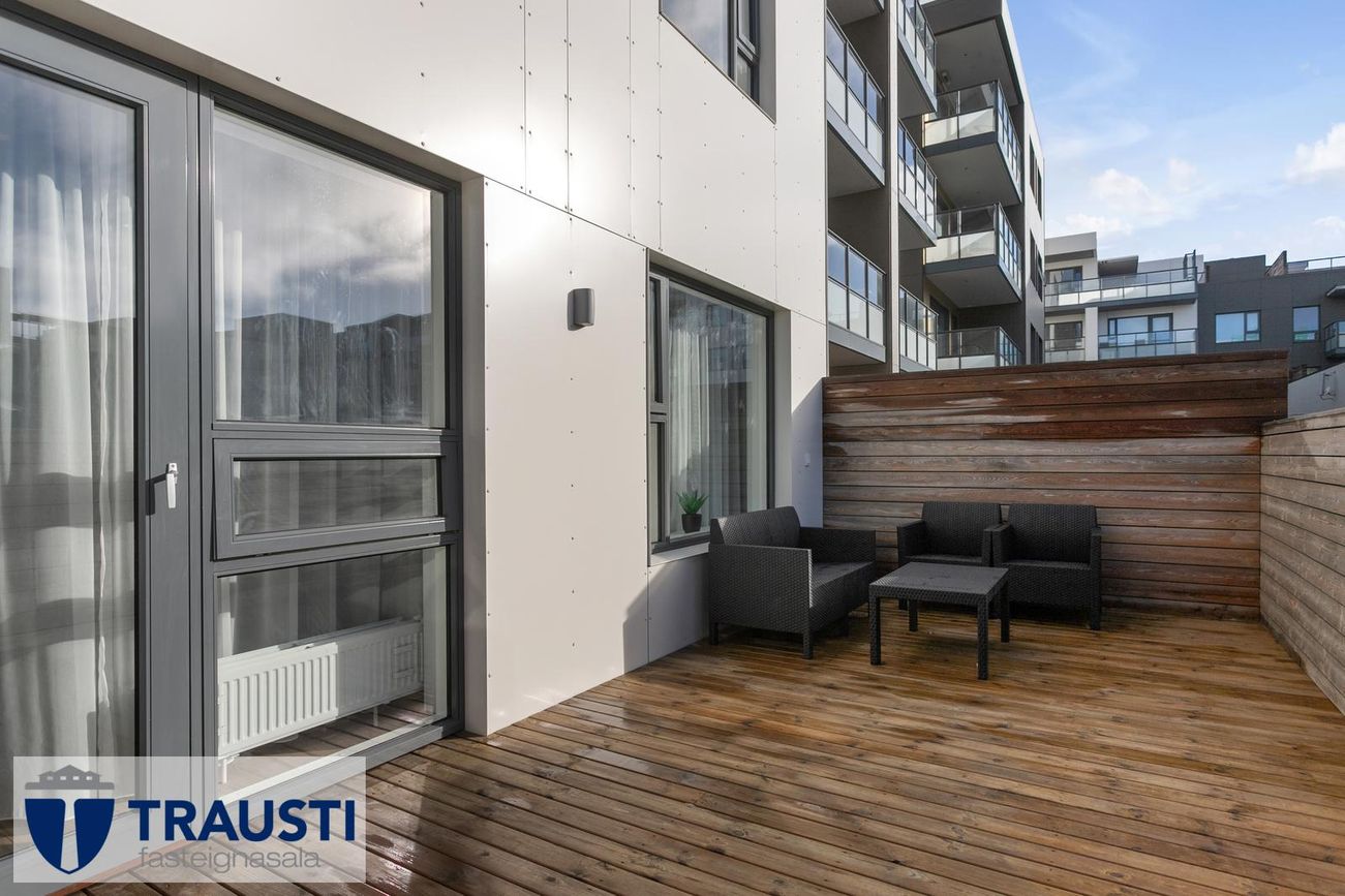 Smyrilshlíð 14, 102 Reykjavík