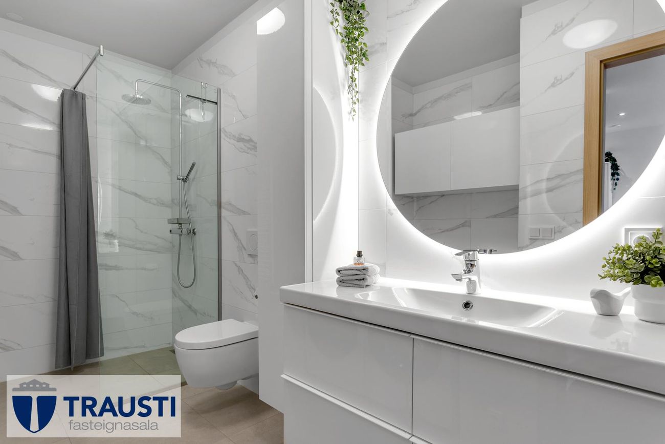 Smyrilshlíð 14, 102 Reykjavík