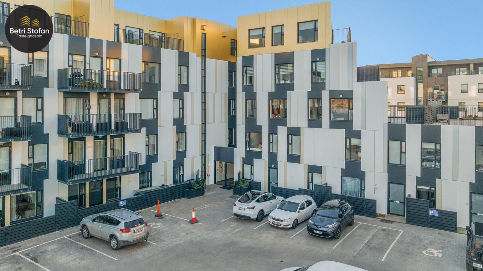 Hafnarbraut 14B - 0106, 200 Kópavogur