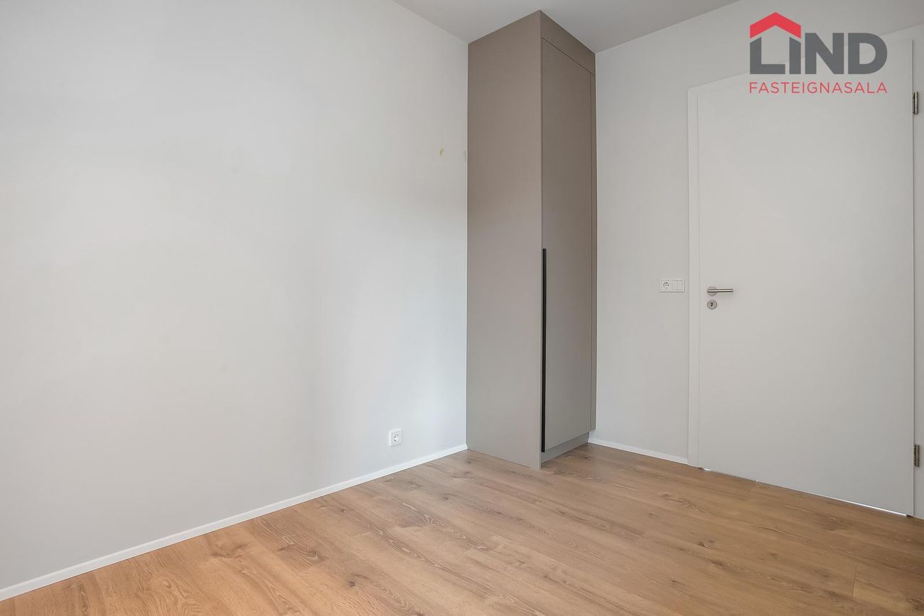 Áshamar 50 - 0410, 221 Hafnarfjörður