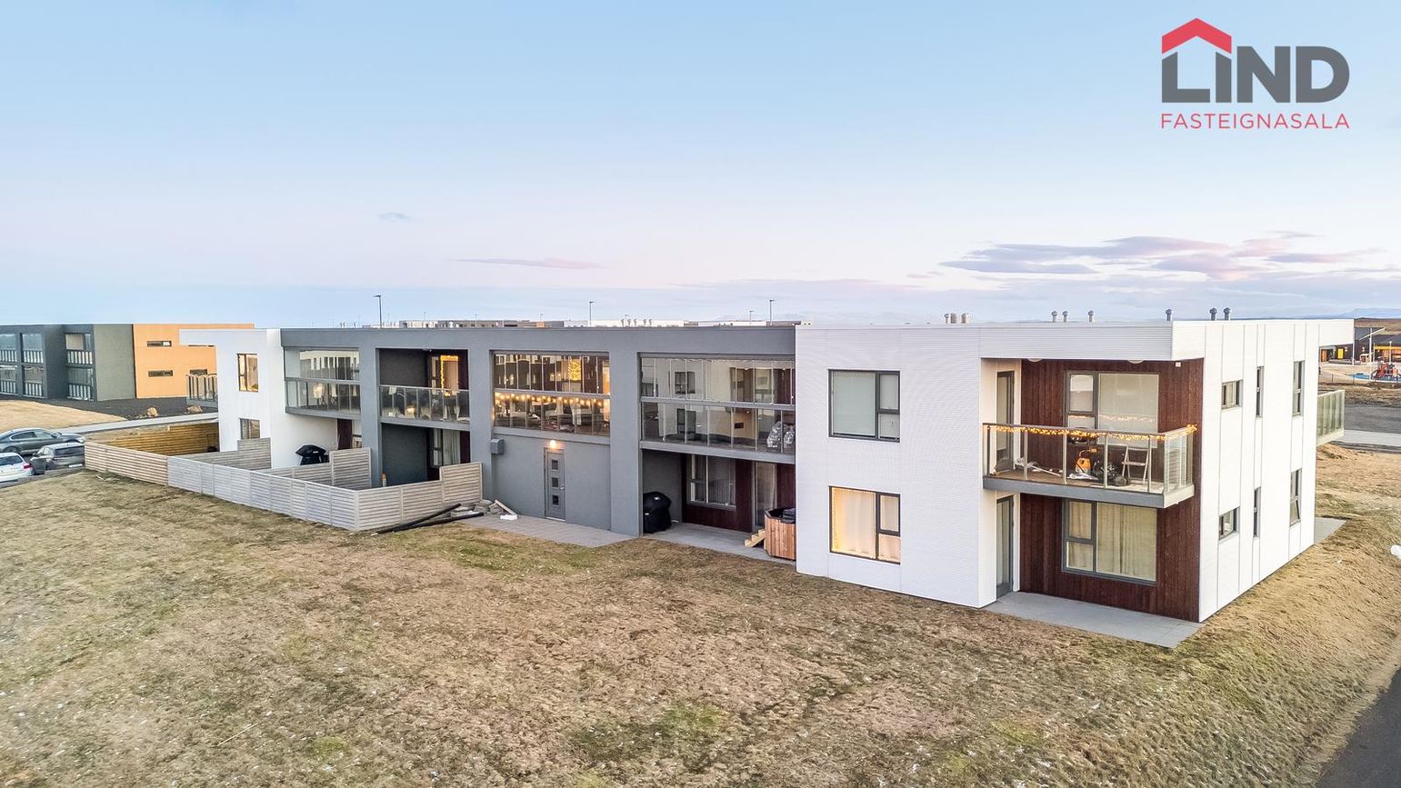 Dalsbraut 36, 260 Reykjanesbær