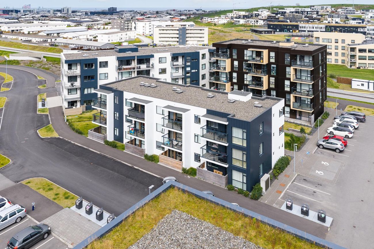 Nónhamar 4, 221 Hafnarfjörður