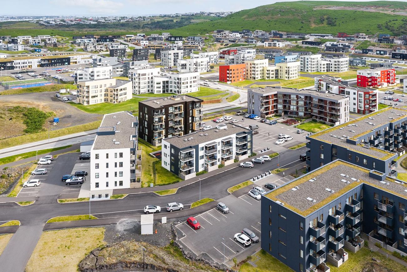 Nónhamar 4, 221 Hafnarfjörður