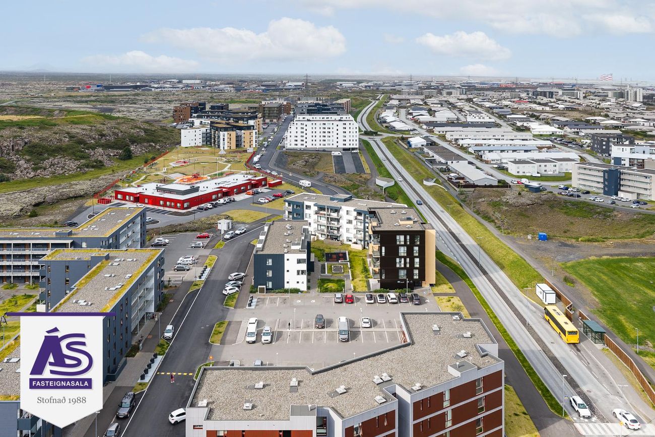 Nónhamar 4, 221 Hafnarfjörður